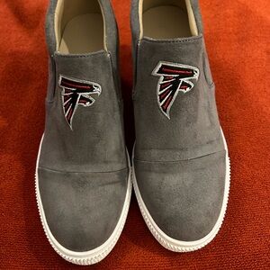 Size 7 suede Atlanta Falcons booties
